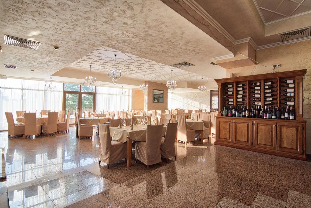 Park Hotel Arbanassi Luaran gambar