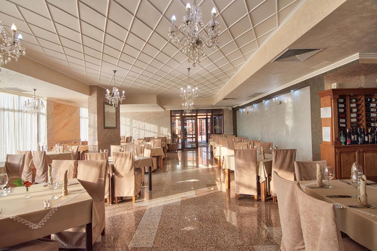Park Hotel Arbanassi Luaran gambar